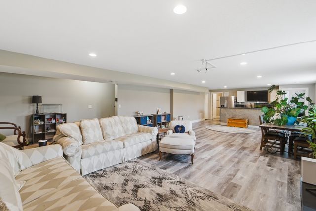 1305 NW Sunset Lane, Grimes, IA 50111