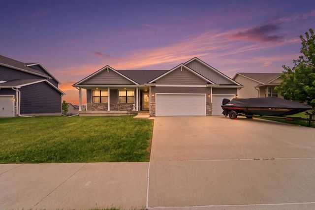 1305 NW Sunset Lane, Grimes, IA 50111