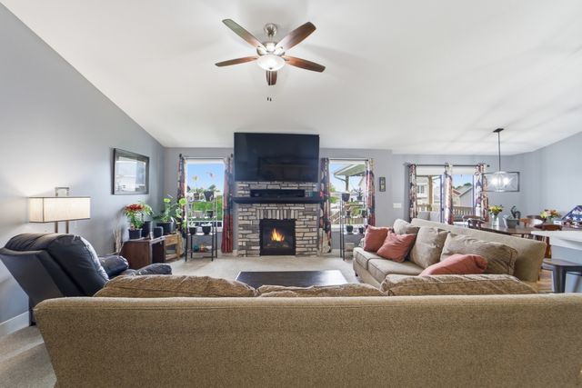 1305 NW Sunset Lane, Grimes, IA 50111