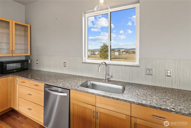 610 Meadow View Drive, Ellensburg, WA 98926