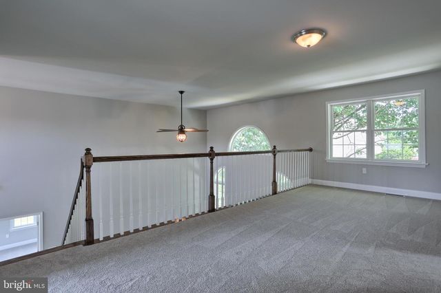 010 ROLLING MEADOW RD, Lebanon, PA 17046