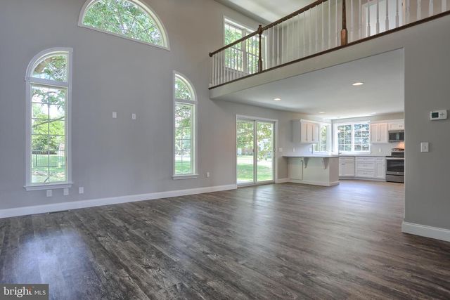 010 ROLLING MEADOW RD, Lebanon, PA 17046