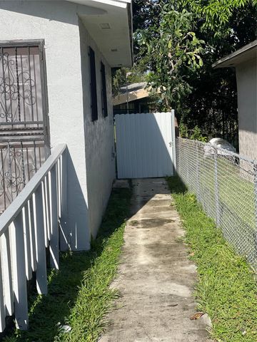 6228 NW 4th Avenue Rear, Miami, FL 33150