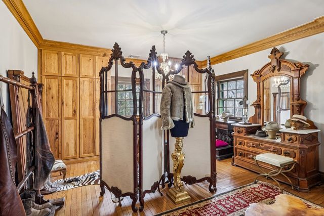 4352 Centre AVENUE, Schenley Farms, PA 15213