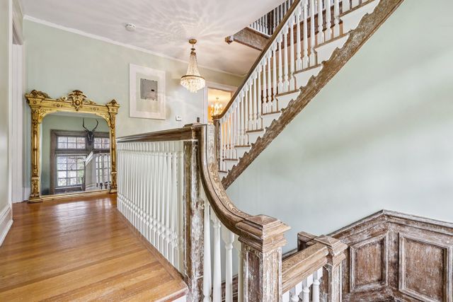 4352 Centre AVENUE, Schenley Farms, PA 15213