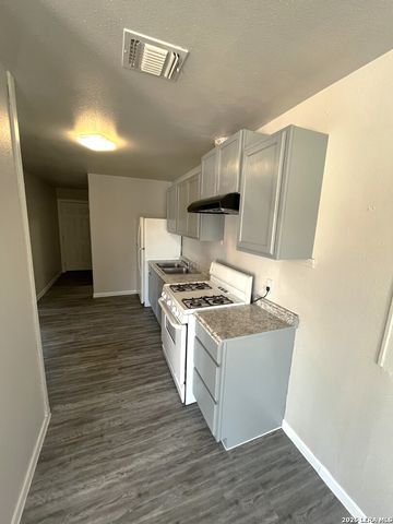 439 LOVERA BLVD, San Antonio, TX 78212