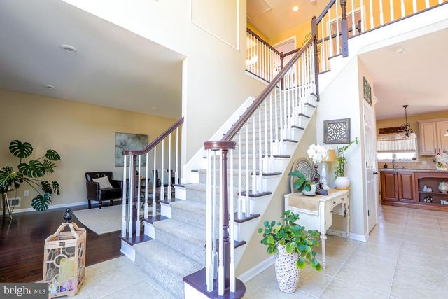 24 ORSAF LN, Bayville, NJ 08721