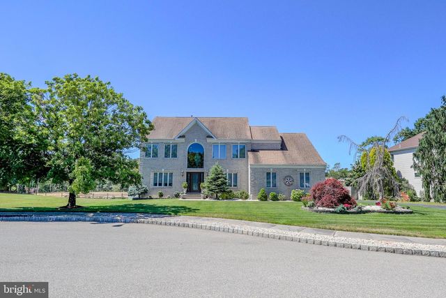 24 ORSAF LN, Bayville, NJ 08721