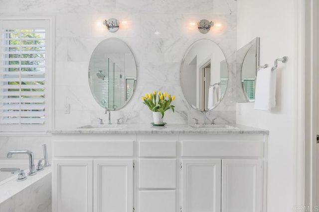 410 Pipes Lane, Encinitas, CA 92024