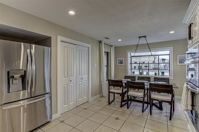 103 Oasis ST A, Horseshoe Bay, TX 78657