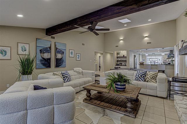 103 Oasis ST A, Horseshoe Bay, TX 78657