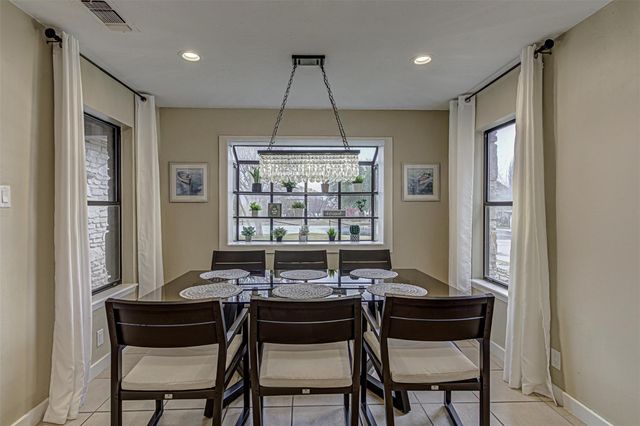 103 Oasis ST A, Horseshoe Bay, TX 78657