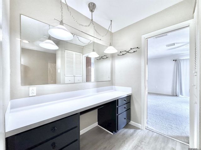 897 Baird Dr, Baton Rouge, LA 70808