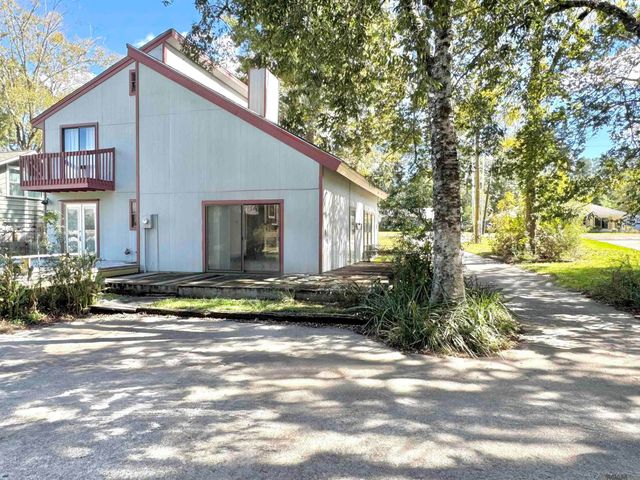 897 Baird Dr, Baton Rouge, LA 70808