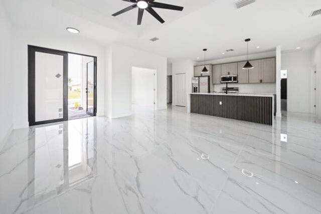 2511 NW 7th Street, Cape Coral, FL 33993