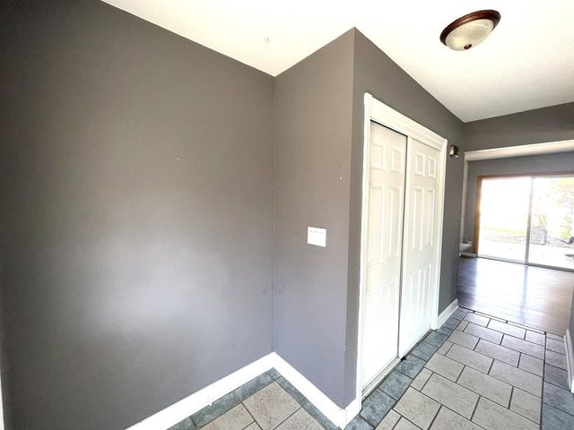 6490 Crane DRIVE, Oak Creek, WI 53154