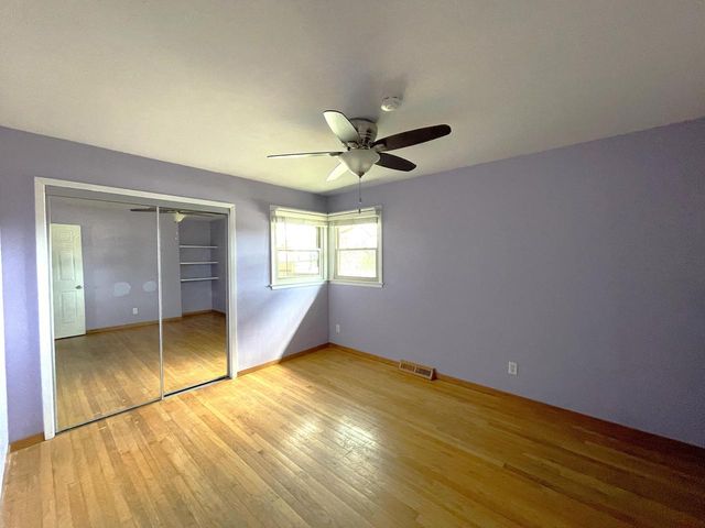 6490 Crane DRIVE, Oak Creek, WI 53154