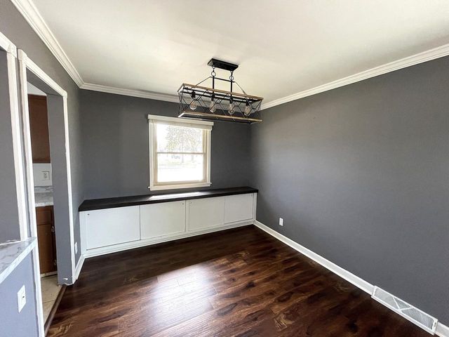 6490 Crane DRIVE, Oak Creek, WI 53154