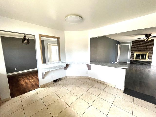 6490 Crane DRIVE, Oak Creek, WI 53154
