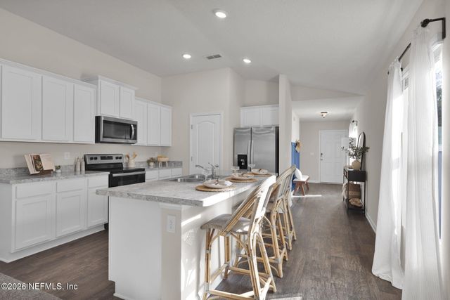 7892 MEADOW WALK Lane, Jacksonville, FL 32256