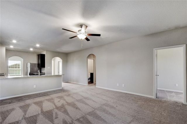 120 Declaration LN, Liberty Hill, TX 78642