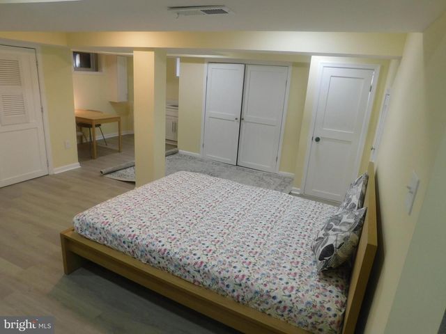 5600 11TH ST N, Arlington, VA 22205