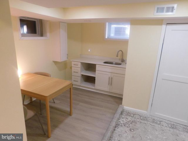 5600 11TH ST N, Arlington, VA 22205