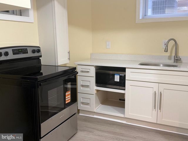 5600 11TH ST N, Arlington, VA 22205