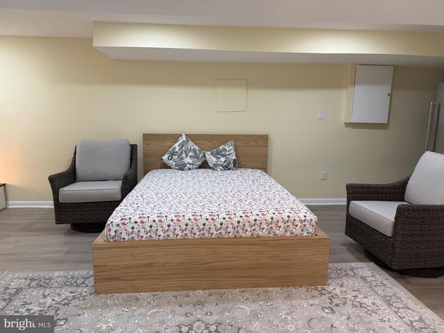 5600 11TH ST N, Arlington, VA 22205