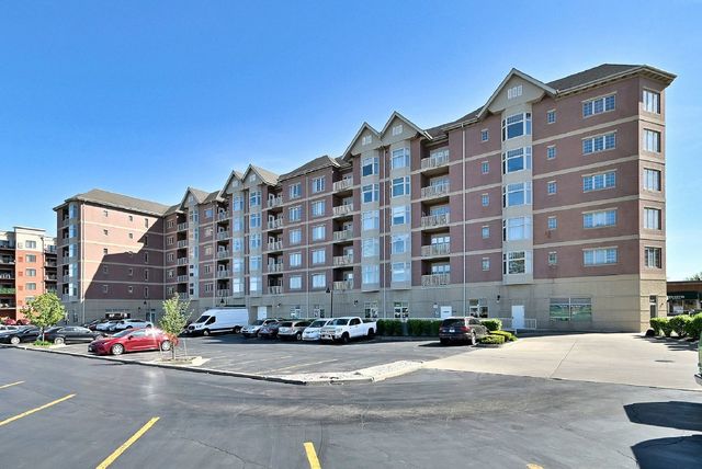 9670 FRANKLIN Avenue 213, Franklin Park, IL 60131