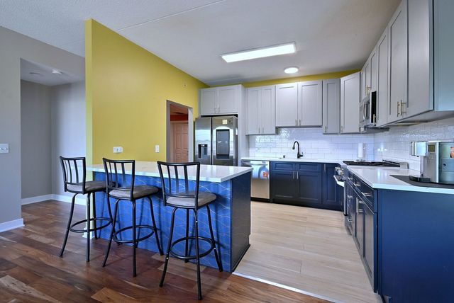9670 FRANKLIN Avenue 213, Franklin Park, IL 60131