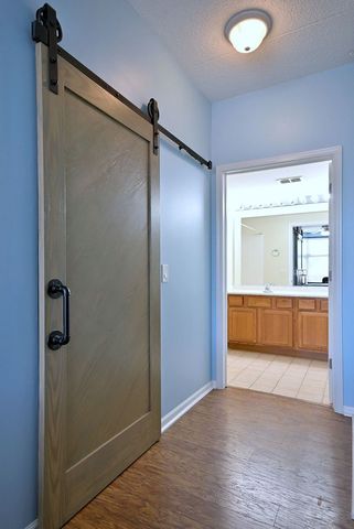 9670 FRANKLIN Avenue 213, Franklin Park, IL 60131