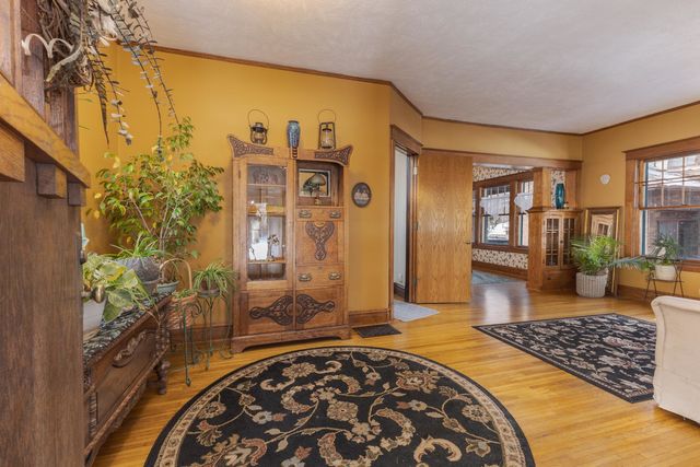 1305 S Fell Avenue, Normal, IL 61761