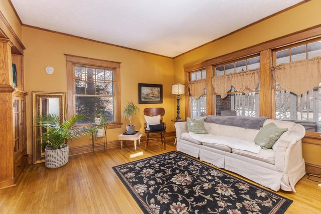 1305 S Fell Avenue, Normal, IL 61761