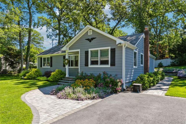 9 Middle Cross, Shoreham, NY 11786