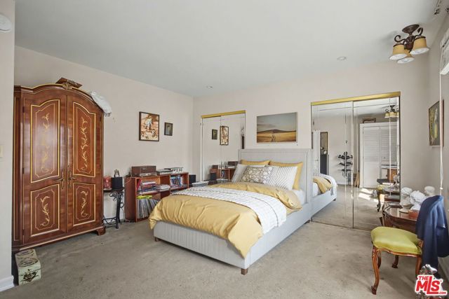 10481 Eastborne Avenue, Los Angeles, CA 90024