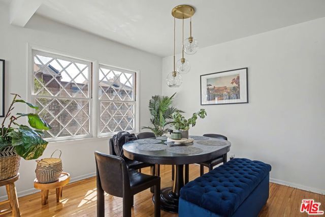 10481 Eastborne Avenue, Los Angeles, CA 90024
