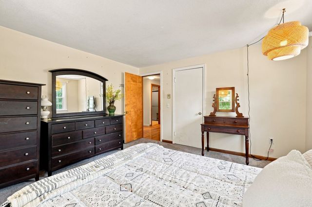 71 Mt Holyoke Drive, Amherst, MA 01002