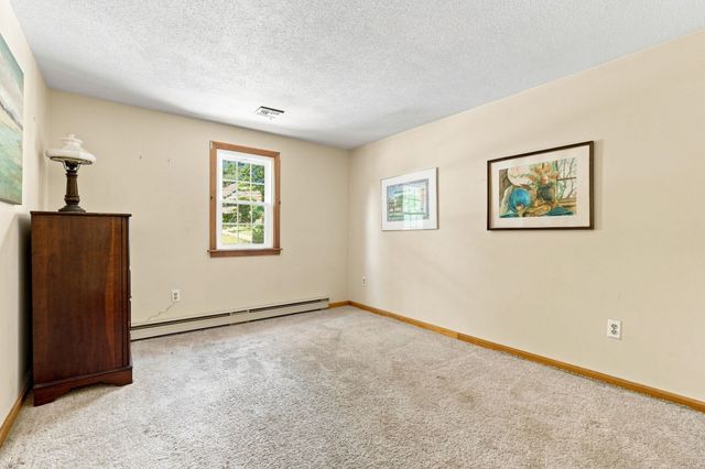 71 Mt Holyoke Drive, Amherst, MA 01002