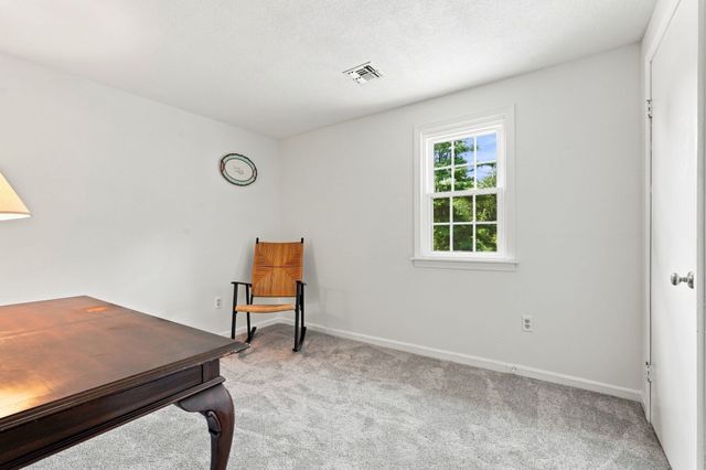 71 Mt Holyoke Drive, Amherst, MA 01002
