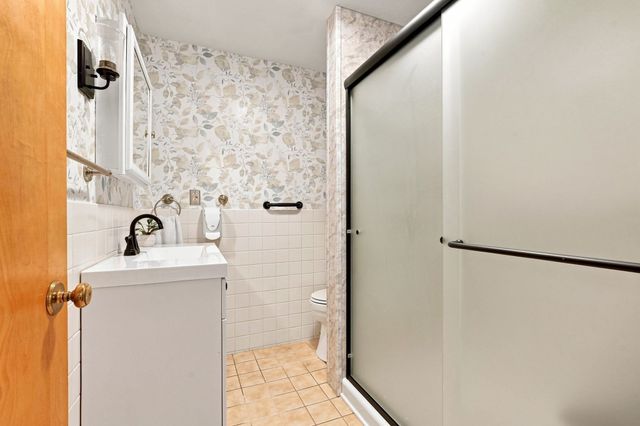 71 Mt Holyoke Drive, Amherst, MA 01002