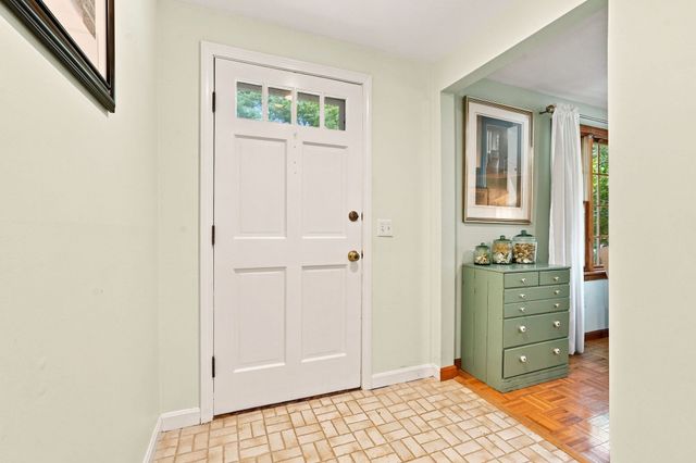 71 Mt Holyoke Drive, Amherst, MA 01002