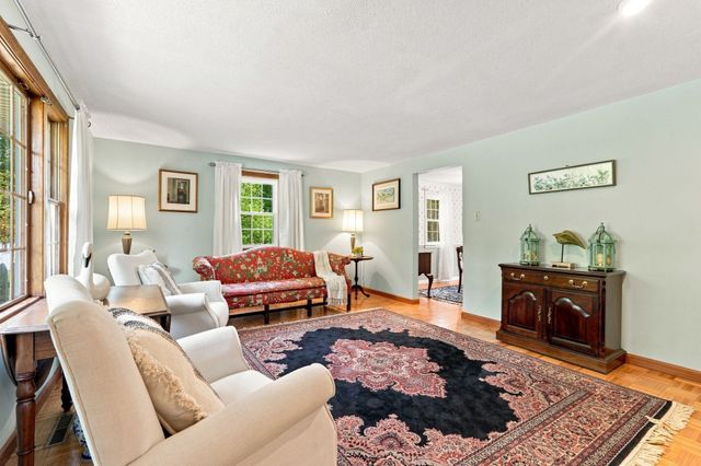 71 Mt Holyoke Drive, Amherst, MA 01002