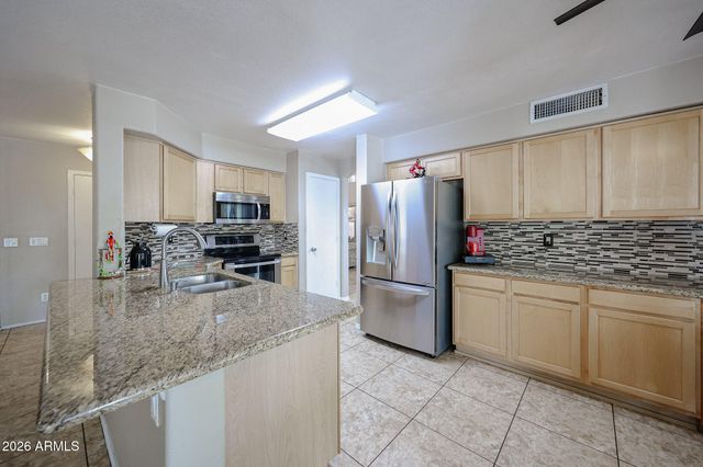 6510 W CHISUM Trail, Phoenix, AZ 85083