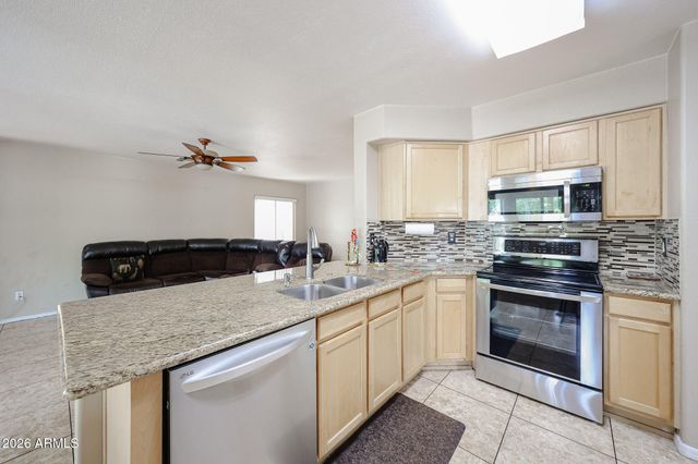 6510 W CHISUM Trail, Phoenix, AZ 85083