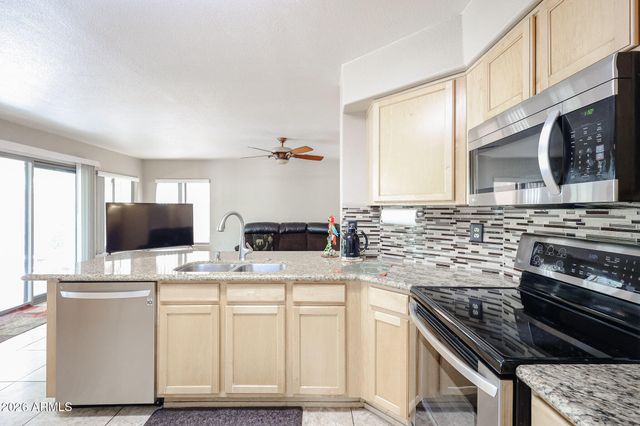 6510 W CHISUM Trail, Phoenix, AZ 85083