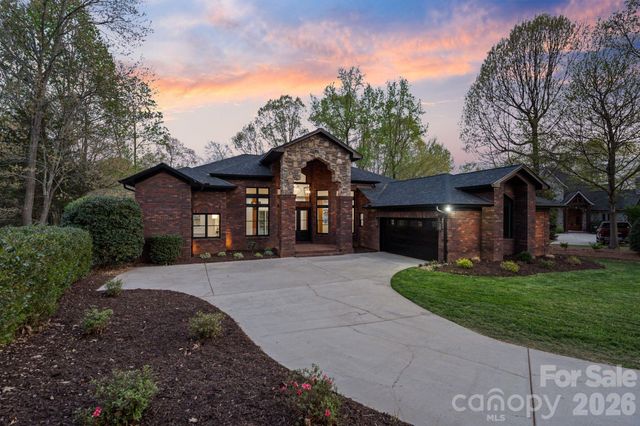 8806 Hearthstone Court, Terrell, NC 28682