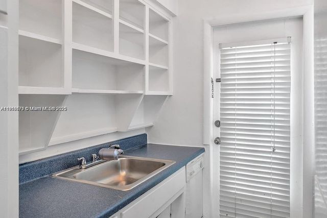 717 Espanola Way 211, Miami Beach, FL 33139