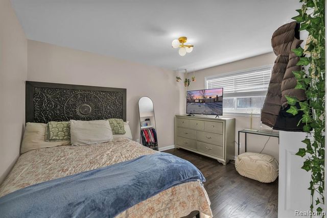 35831 Somerset Street, Westland, MI 48186