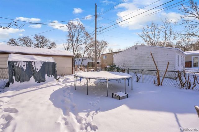 35831 Somerset Street, Westland, MI 48186